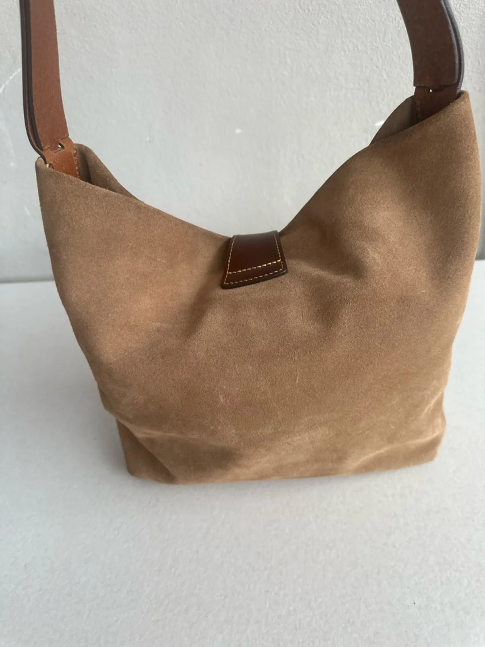 Dooney & Bourke crossbody hobo sculpted from soft suede - Picture 12 of 14